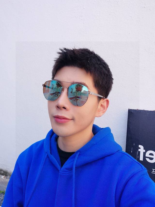 Gucc*2025 New Unisex Couple Style Sunglasses with IP Electroplating That Never F