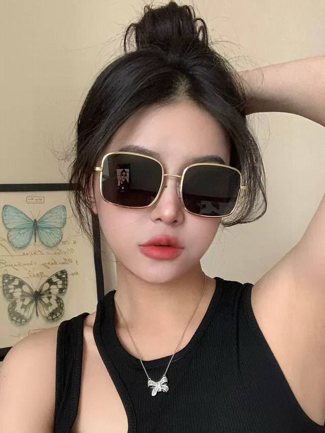 Maybach's most prestigious and high-quality product of the year, the classic "fr