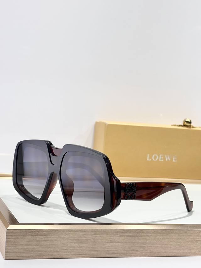 Loewe Model: Lw40194I Size: 141 ports 0-140 DDD
