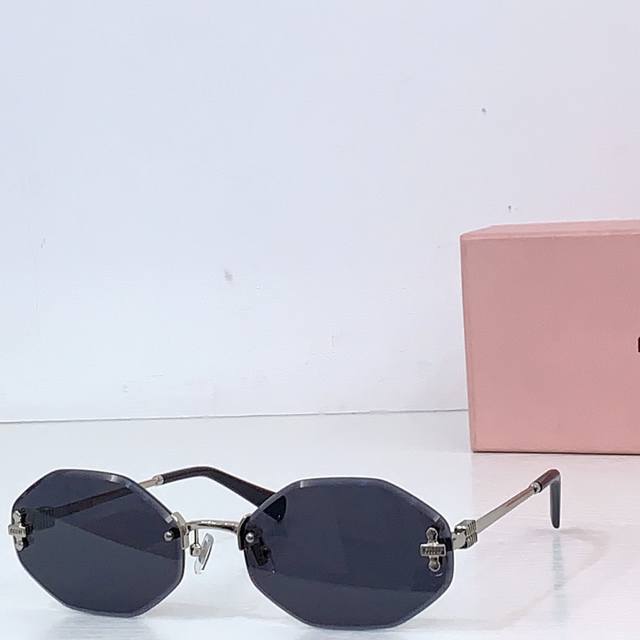 Miu Mi*Model: Mu 164Avsize: 61 ports 19-142 DDD