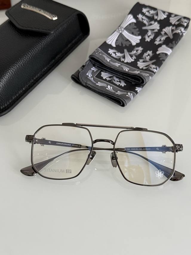 Large Frame Titanium New Chrome Heart Thick Titanium Texture Ch8222 Size: 55-20-