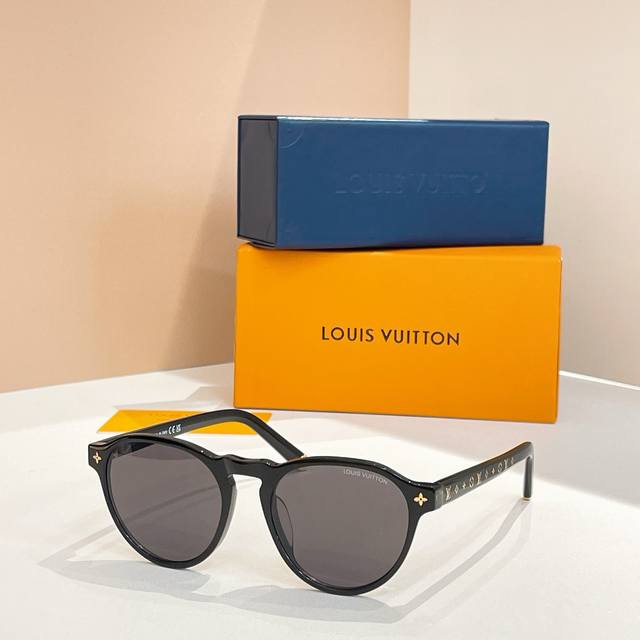 Louis Vuitto*Model: Z2672Usize: 52 ports 19-145 DDD