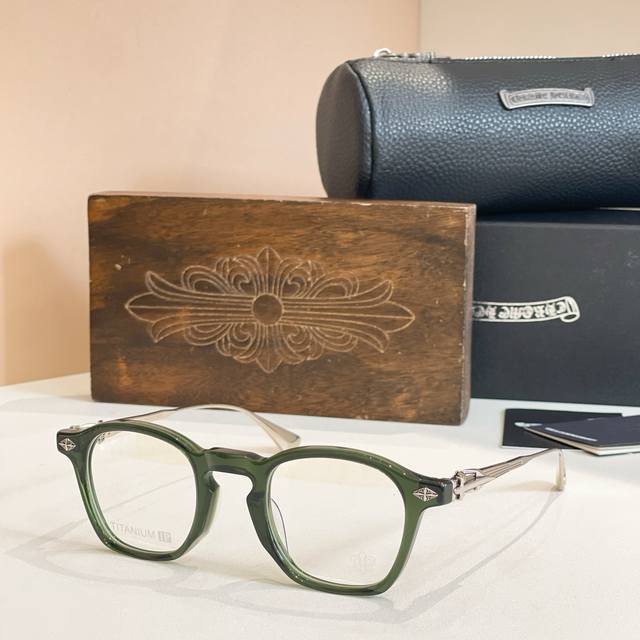 Chrome Heart*Model:Ch8344Size : 47 ports 25-156 DDD