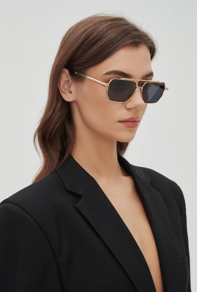 philipp pleinmodel:Sp Msize:58 port 14-145 DDD