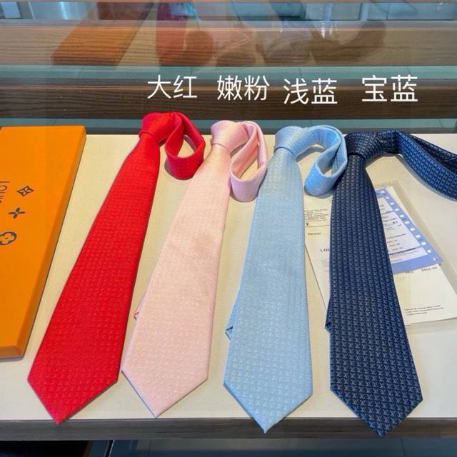 Men's L-shaped tie from the L-shaped tie series. A rare and ideal choice showca