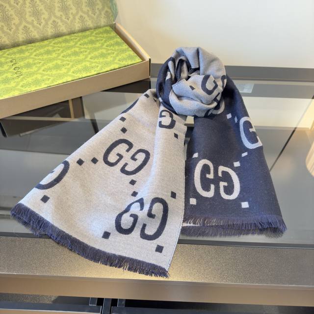 This is a high-quality, original factory-produced scarf with a Scottish style.