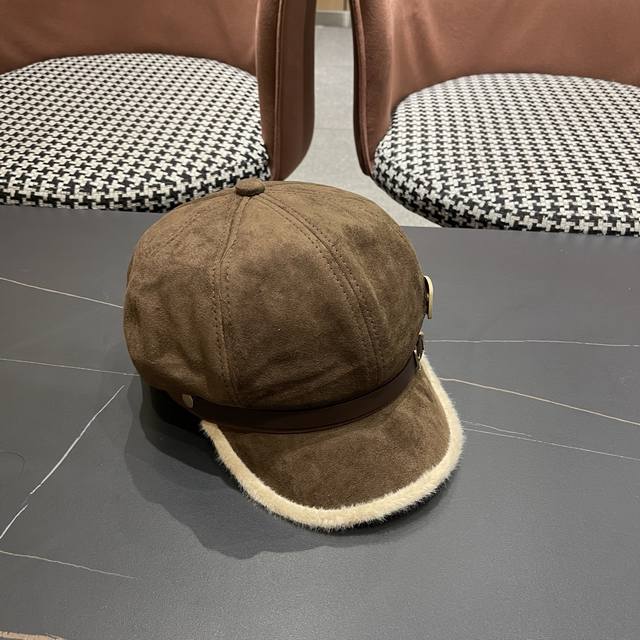 Chanel Casual Small Belt Fashionable and Versatile octagonal hat A versatile sty