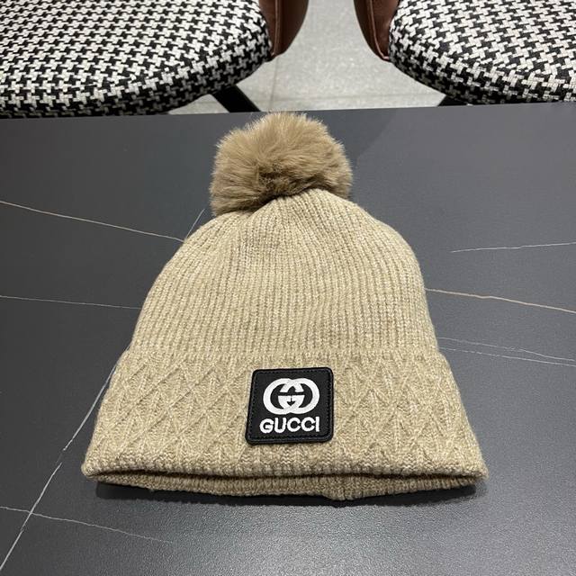 Gucci Pom-Pom Wool Hat, Autumn/Winter, Fleece Lined, Thick, Korean Style Knitted