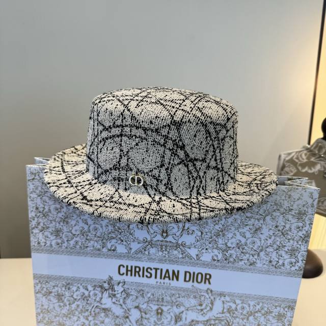 Dior's new patchwork hat, high-end Hepburn-style hat, head circumference 57cm DD