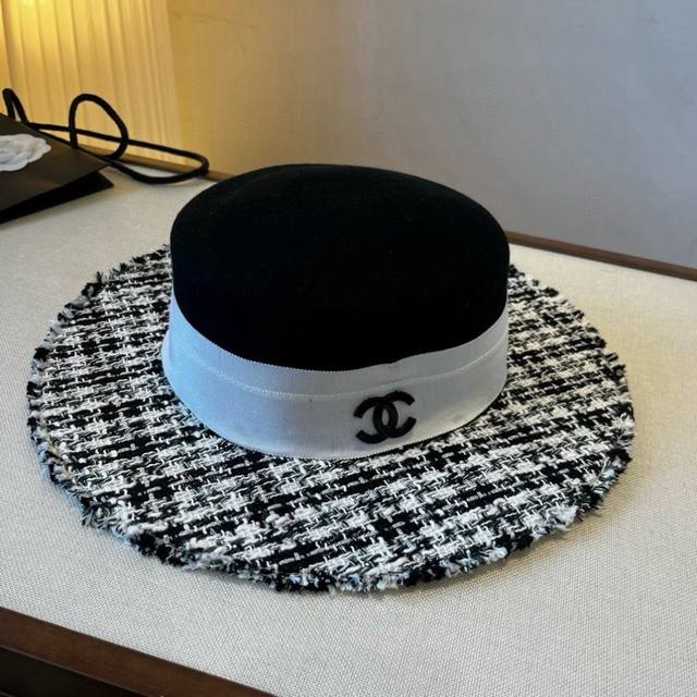 Chanel classic elegant flat-top hat, head circumference 57cm DDD