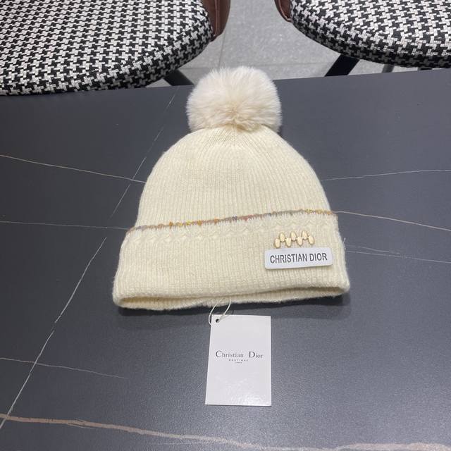 Dior Women's Winter Fleece-Lined Warm Wool Hat with Pom-Pom Knit Hat Trendy Ver
