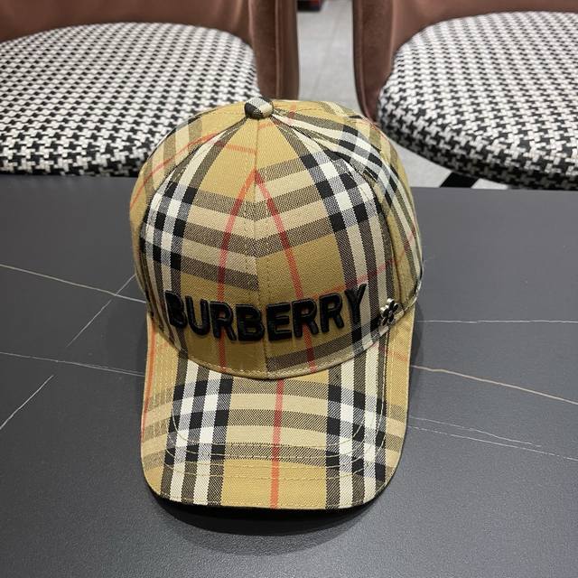 Burberry's latest baseball cap, authentic molded and custom-made, brand new Tb p