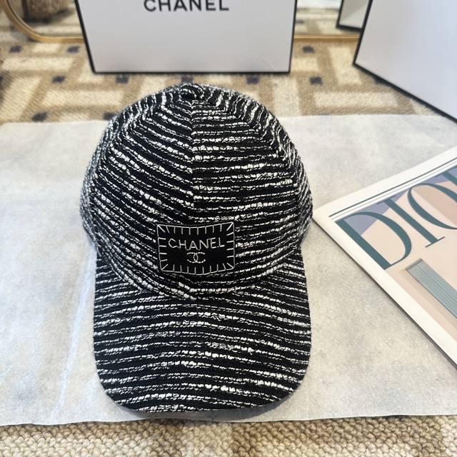 Chanel's new minimalist logo baseball cap, newly released, a high-end style that
