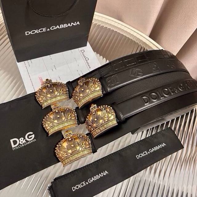 Dolce & Gabbana's new soft calfskin belt, adorned with a personalized logo buckl