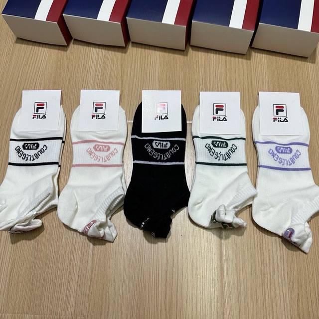 Fila's new women's socks, five pairs per box, jacquard classic logo, super soft