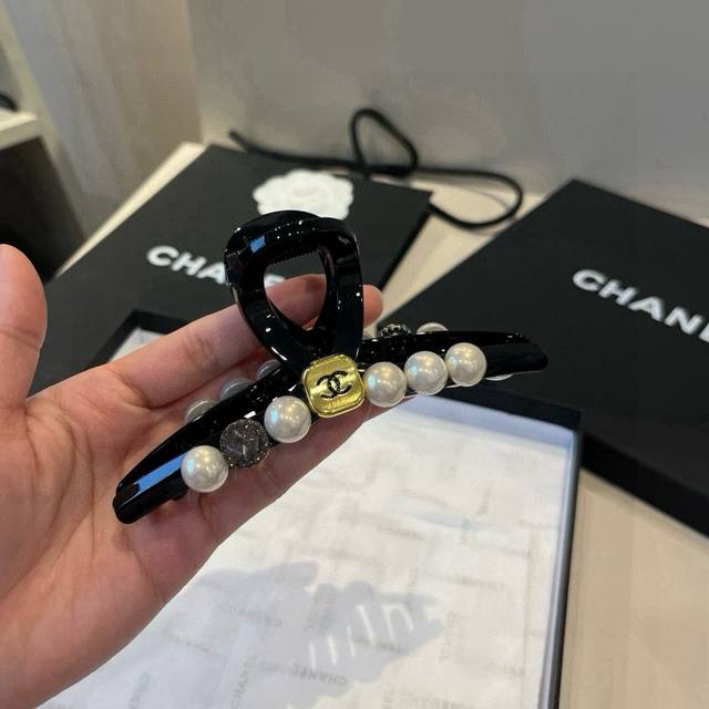 Chanel New Hair Clip DDD