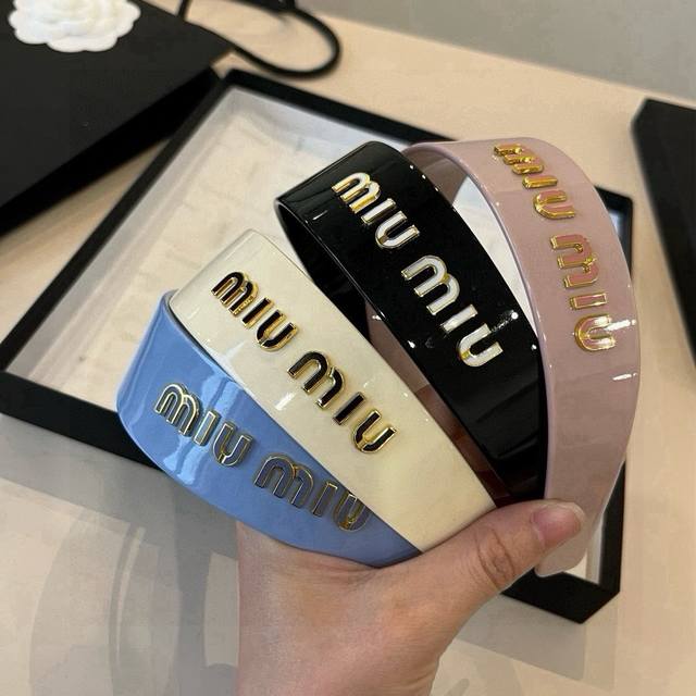 Miumiu Acrylic Headband DDD