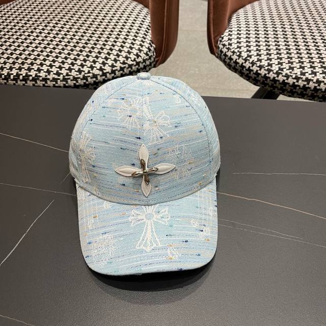 Chrome Hearts 2025 New Baseball Cap, stylish and unique with a classic cross lo