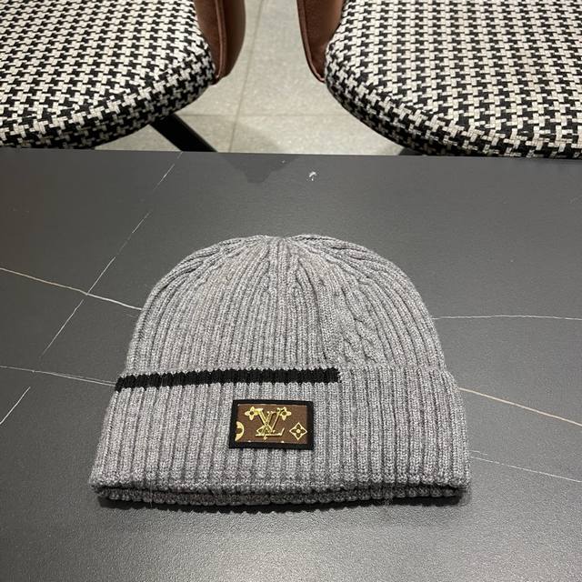 Lv Louis Vuitton New Cotton Hat, Versatile, Earflap, Warm, Korean Style, Trendy