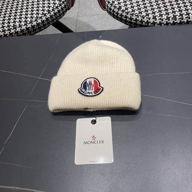 Moncler Knitted Rabbit and Wool Beanie A super classic and timeless autumn/winte
