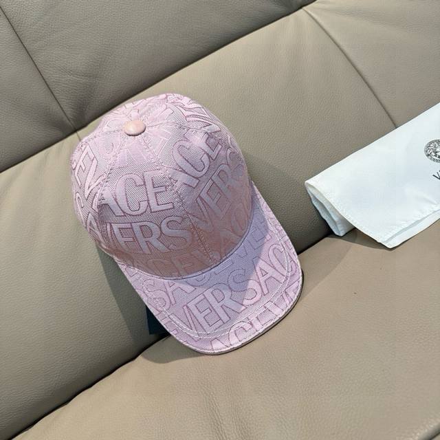 Hot Selling Item! Comes with Packaging Bag, New Versace Baseball Cap, 1:1 Mold C