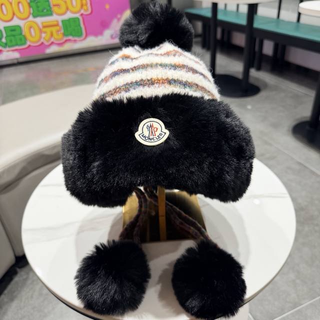 Moncler Women's Autumn and Winter Cute Pom-Pom Earflap New Plush Warm Lei Feng