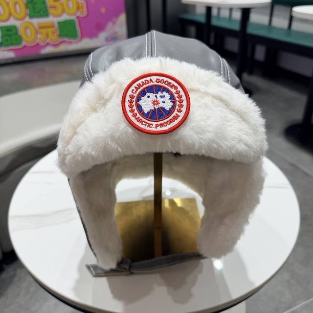 Canada Goose Lei Feng Hat Men's 2025 Winter Couple Hat Fleece-lined Earflap Cycl