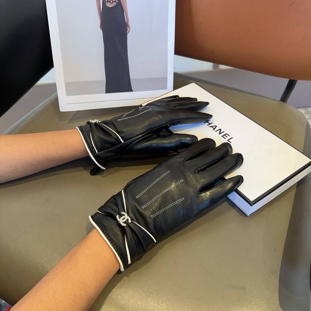 Chanel gloves, fashionable gloves, warm fleece lining for autumn and winter, cla