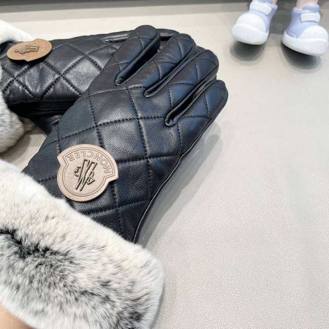 Moncler New Exclusive First Release Long Touchscreen Women's Gloves Original Qua
