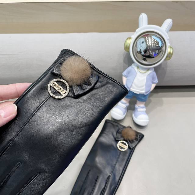 Chanel women's gloves, stylish gloves, classic and simple, super comfortable an