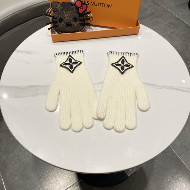 Lv Louis Vuitton Touchscreen Solid Color Wool Gloves Women's Winter 2025 New Kor