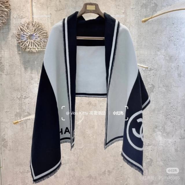 Black and White Symmetrical Large Shawl Size: 190X70Cm 98% Cashmere 2% Wool Ori