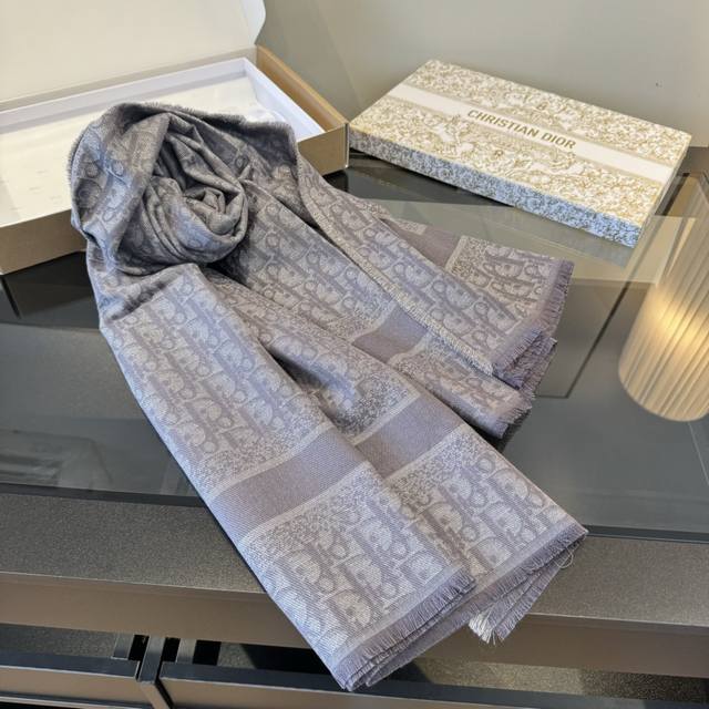 Original quality Dior shawl/scarf, matching original design. The classic Dior l