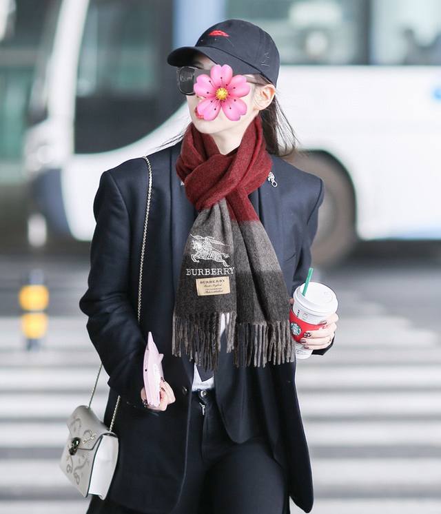 New Burberry 100% Cashmere 2025 Hottest Item: Men's and Women's Couple Scarf Ma