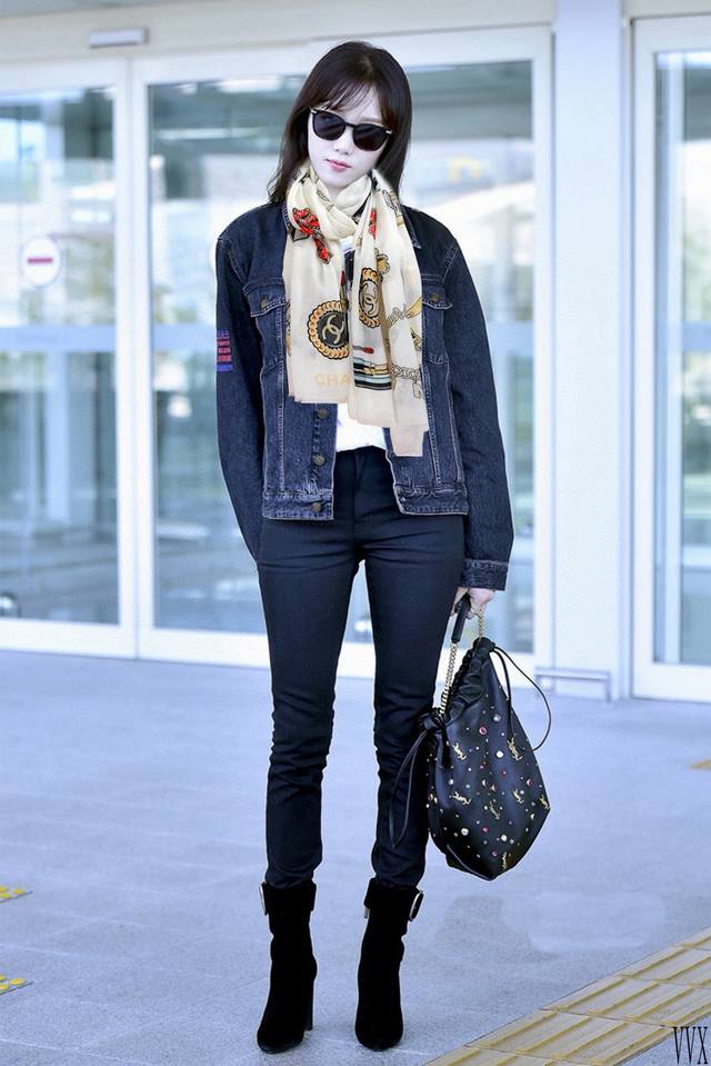 So beautiful! The latest 2025 Chanel design is truly amazing. The actual produc