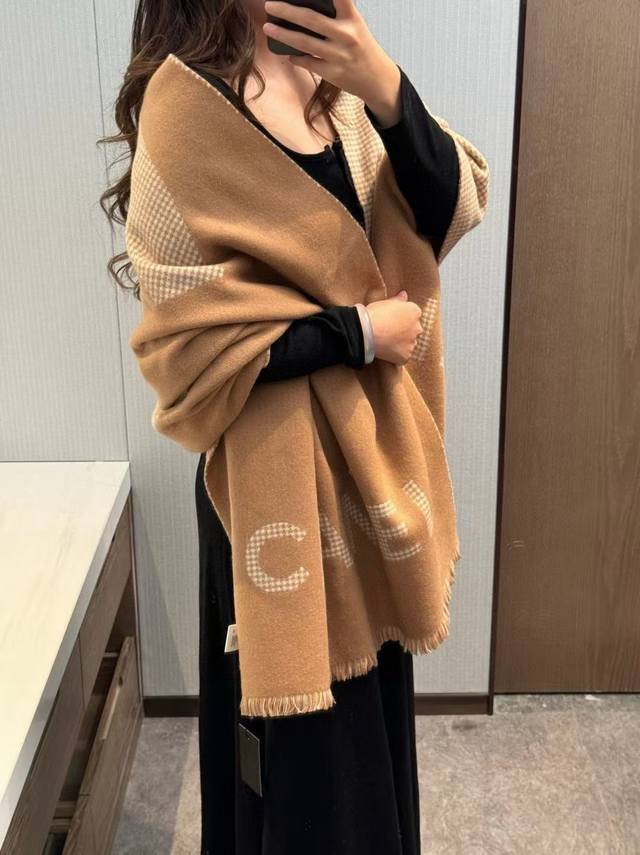 Chanel overstock new 23B houndstooth color-blocked cashmere scarf, directly from