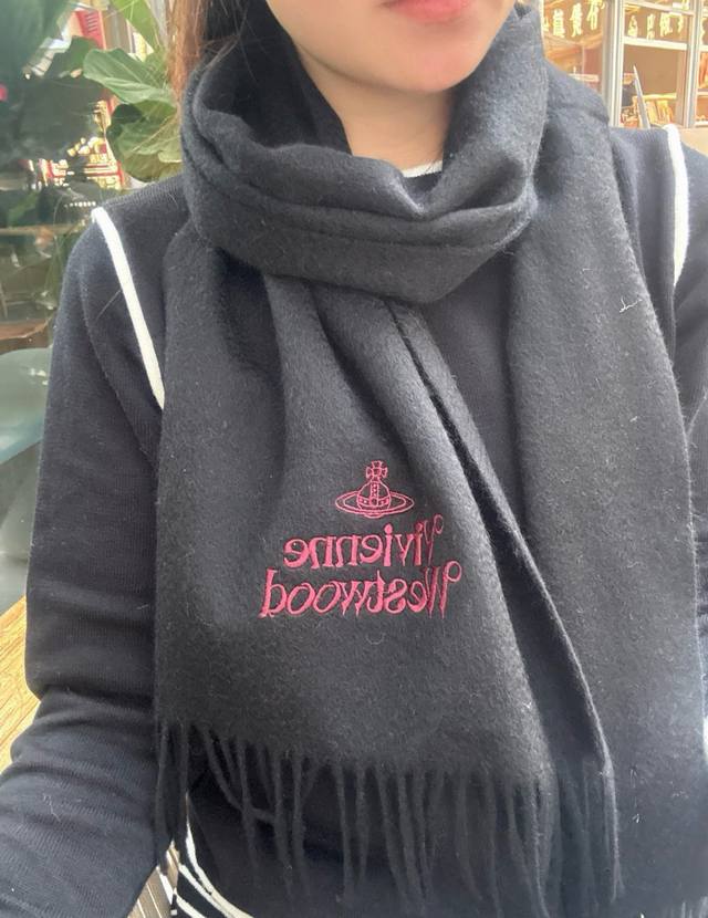 Vivian Xi's Premium Cashmere Scarf - Perfect for gifting or keeping for yoursel