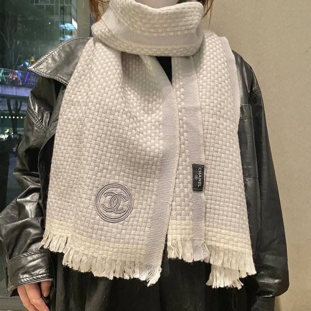 New Styling Essential: Chanel Series, VIP Exclusive. Top-grade Scottish importe