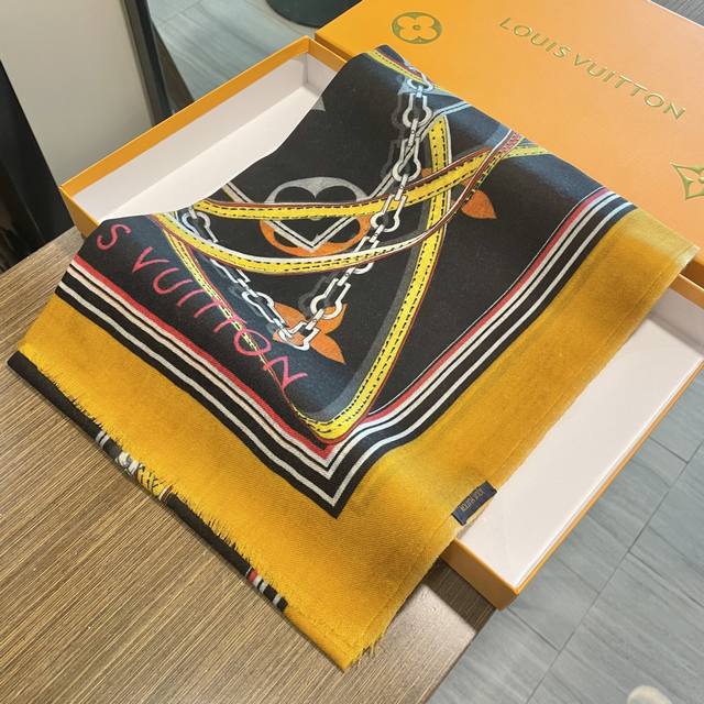 New Lv Newest Style, 2025 High-end, elegant, and classy cashmere long scarf. The