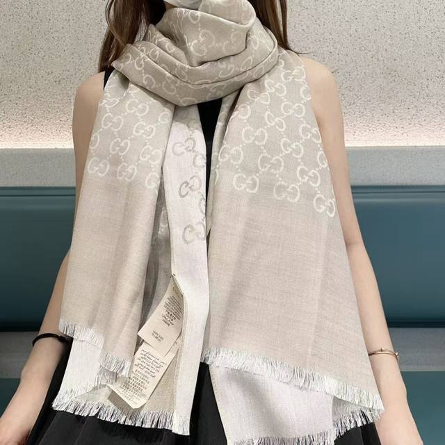 Gucci classic cashmere shawls and scarves