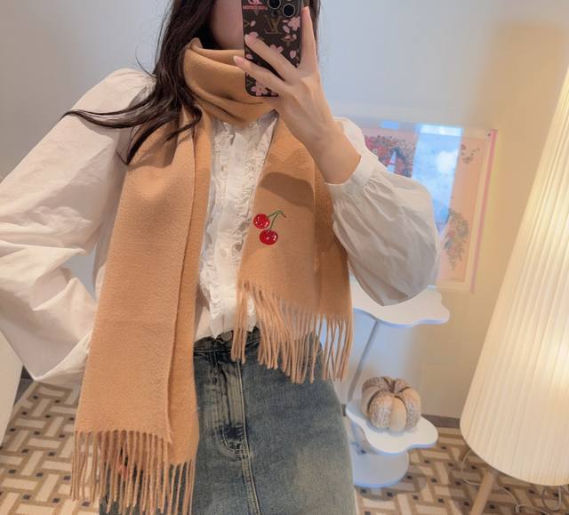 This cherry blossom scarf is absolutely gorgeous! It's so stylish and charming,