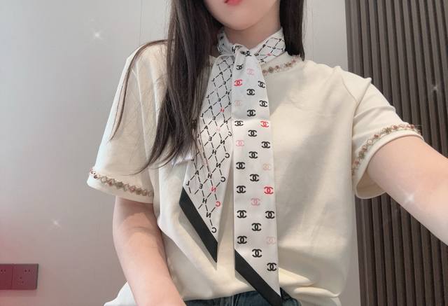 Chanel Twilly scarves are here! They're truly adorable! Everyone wants three, n