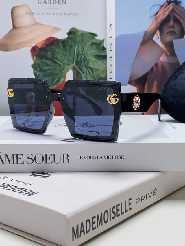 Gucci 2025 New Trendy Square Frame Sunglasses, Unisex, High-End, Stylish, UV-Pro