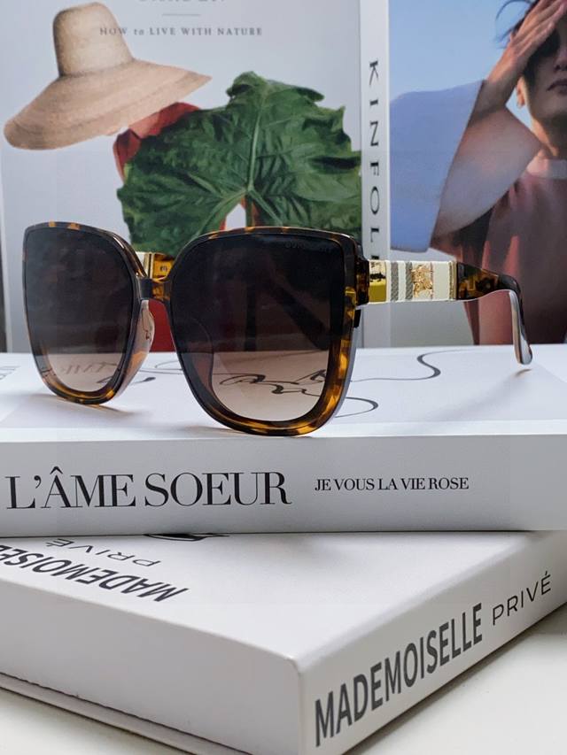 Burberry 2025 New Korean Style Large Frame Wide Leg Personalized Super Fast Soci