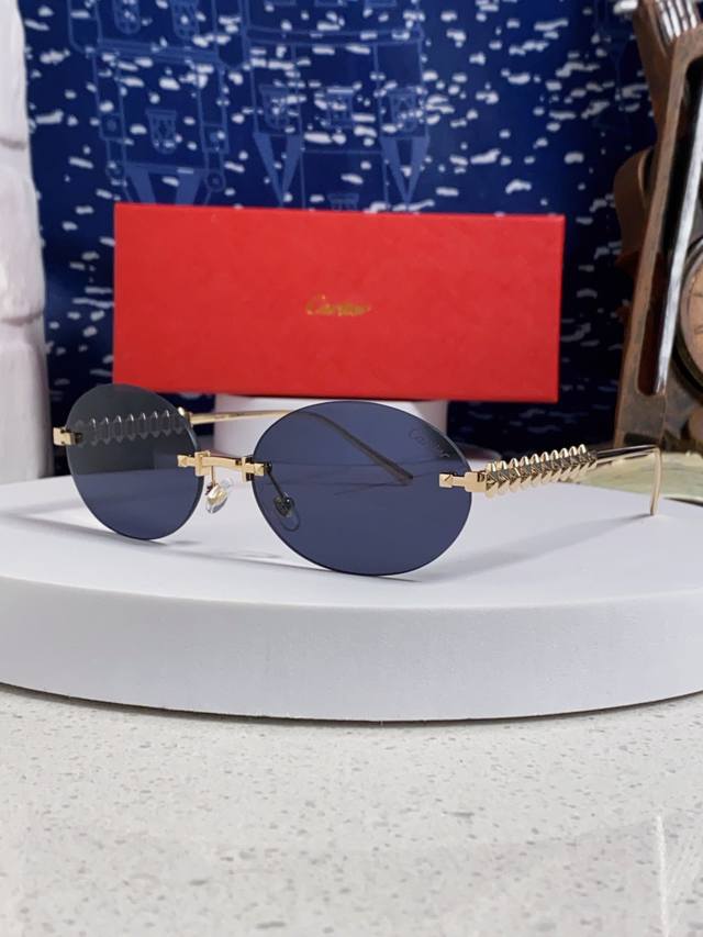 Carter 2025 European and American Luxury Women's Unique Avant-garde Round Framel