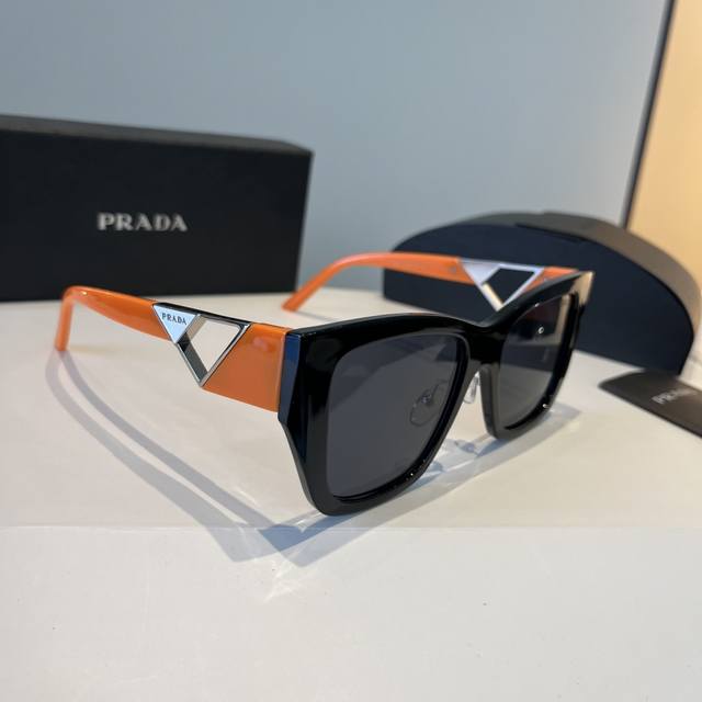 Prada Men's and Women's Sunglasses DDD