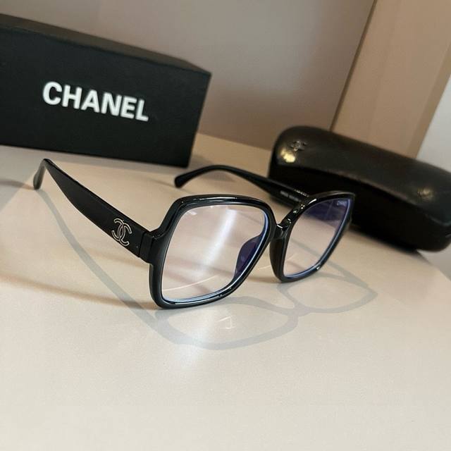 Chanel Anti-Blue Light Glasses, Anti-Blue Light Protective Glasses DDD