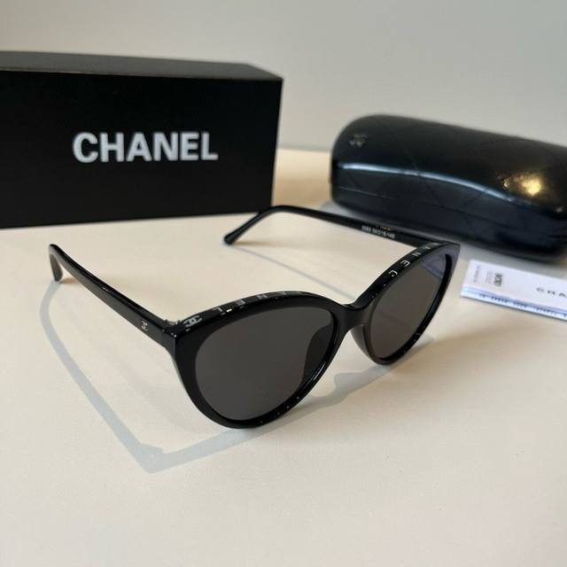 Chanel elegant sunglasses, the most asked-about sunglasses, essential for sun pr