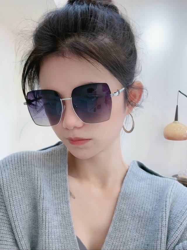 Dior 2025 Spring New Trendy Hot Selling Fashion Square Frame Polarized Sunglasse