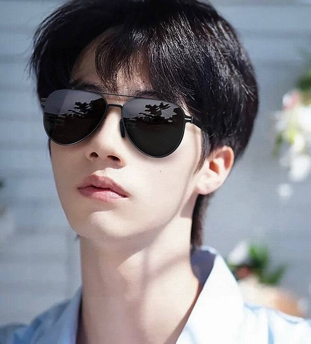 Lv 2025 New Unisex Couple Sunglasses, Polygonal Sunglasses, Ip Electroplated, Ne